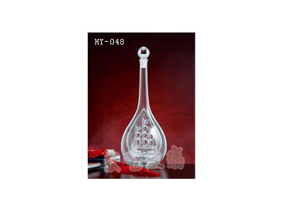 福建工艺酒瓶生产厂家|宏艺玻璃制品公司厂价订制空心造型酒瓶